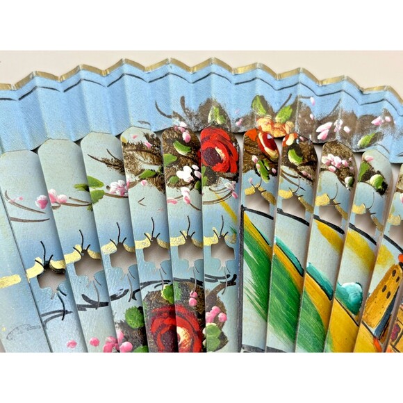 Rare Vintage Folding Fan– 1950's Souvenir Floral and Scenery Designs - Picture 6 of 8